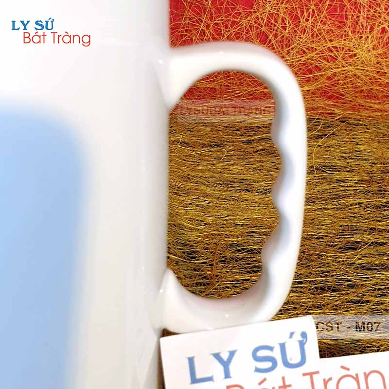 ly sứ trắng Bát Tràng