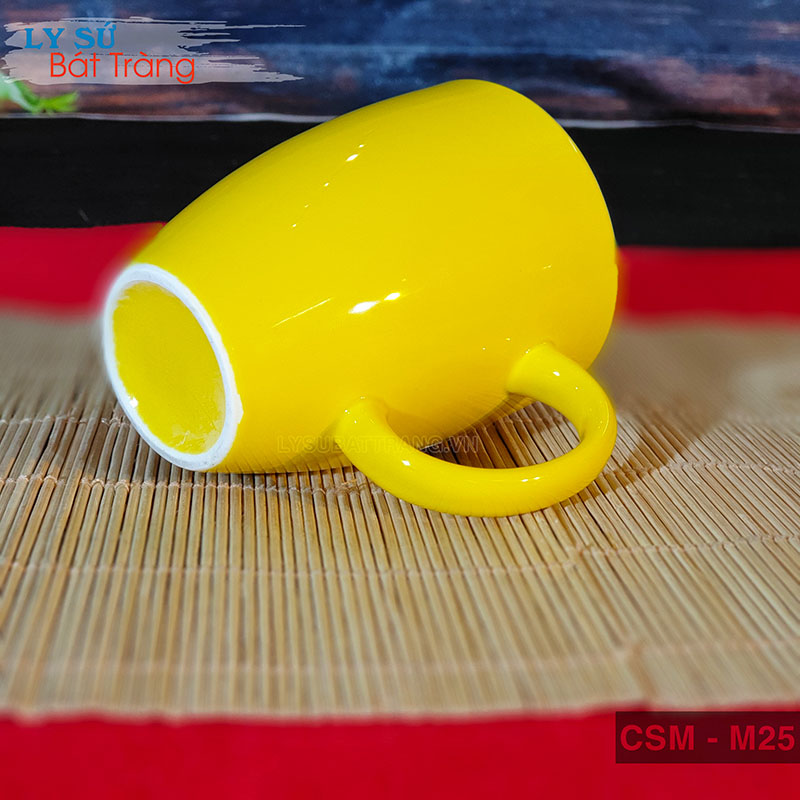 ly sứ Bát Tràng