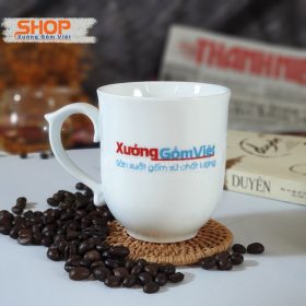 Ly sứ bầu quai vuông