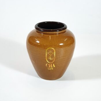 Chum sứ uống trà sữa dễ thương